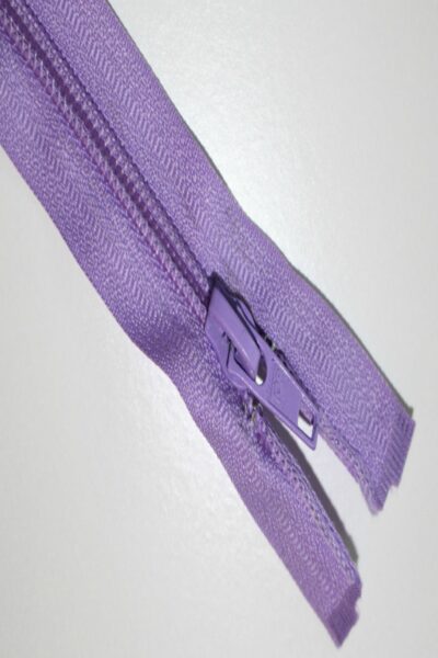 18-46cm-lilac-open-ended-zip