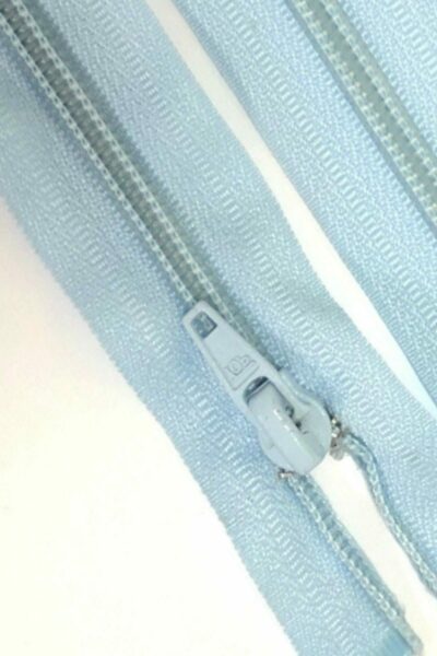 18-46cm-sky-blue-open-ended-zip