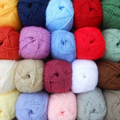 100% Acrylic DK Knitting Wool/Yarn Pricewise 100g Double Knitting Yarn/Wool King Cole